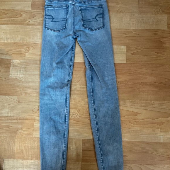 American Eagle Jeans - Picture 4 of 6